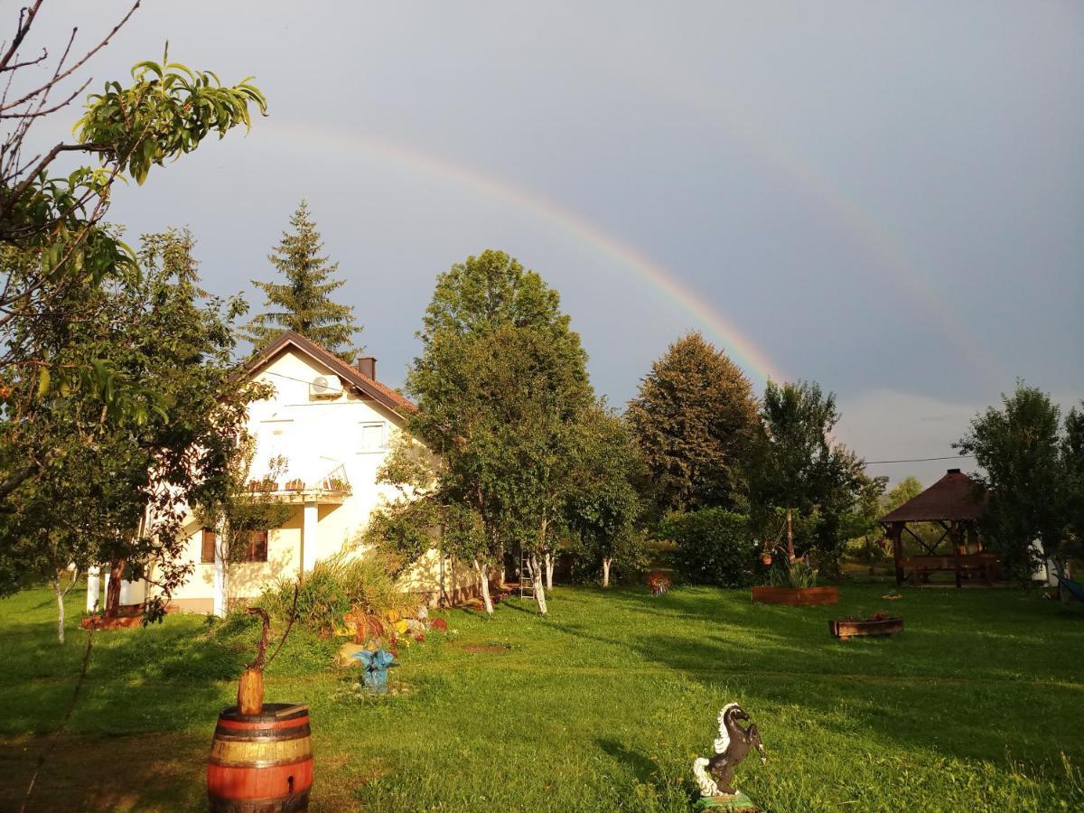 Apartments Eco Forest Resort Rakovica Εξωτερικό φωτογραφία