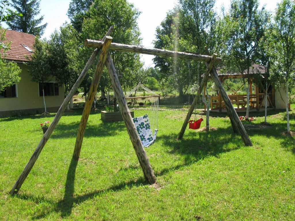 Apartments Eco Forest Resort Rakovica Εξωτερικό φωτογραφία
